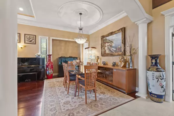 16308 91a AVE, Surrey, BC V4N 5S5