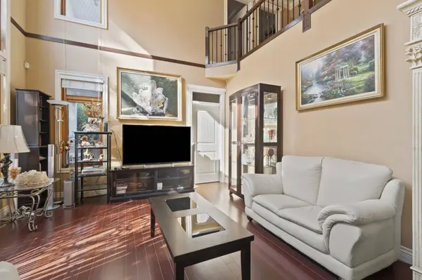 16308 91a AVE, Surrey, BC V4N 5S5
