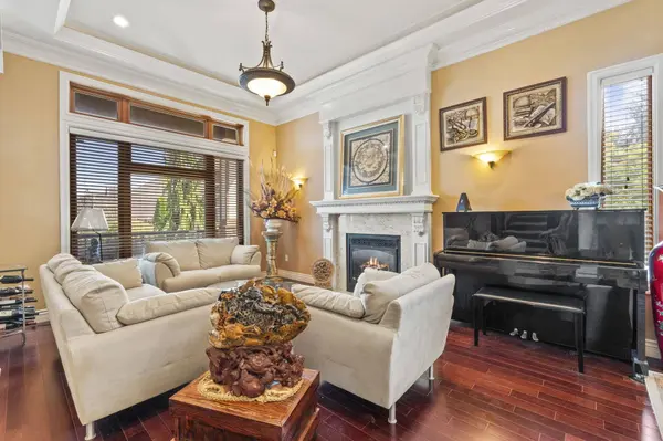16308 91a AVE, Surrey, BC V4N 5S5