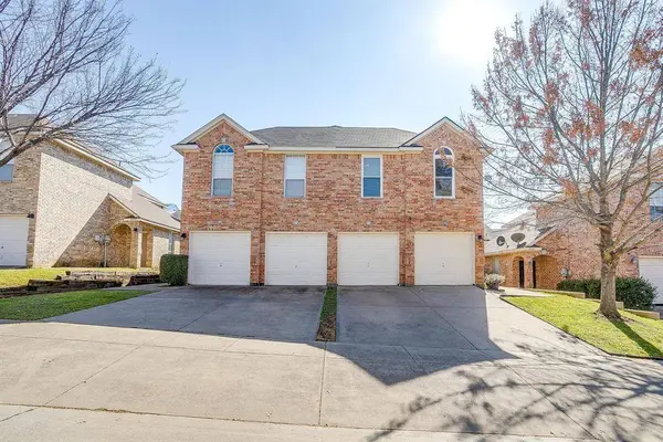 4034 Cottage Park Court, Arlington, TX 76013
