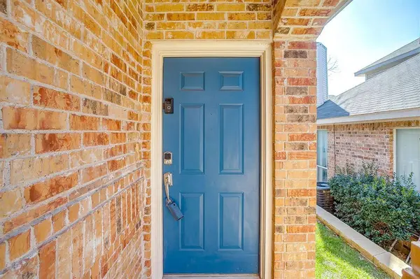 4034 Cottage Park Court, Arlington, TX 76013
