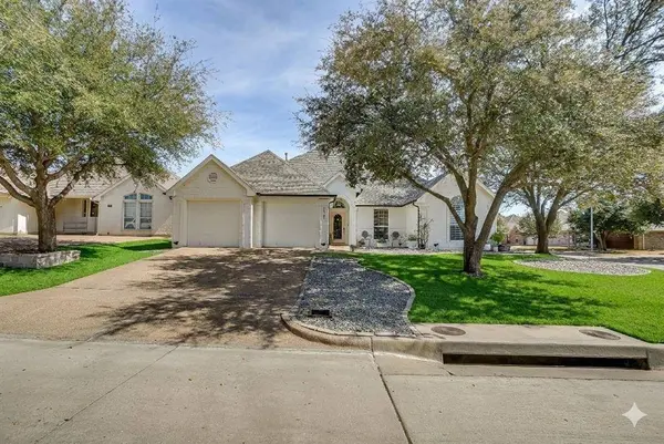 5529 Sierra Ridge Drive, Fort Worth, TX 76123