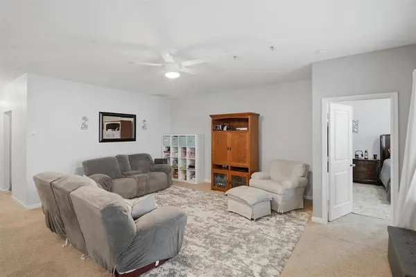 540 S Heights Drive, Crowley, TX 76036