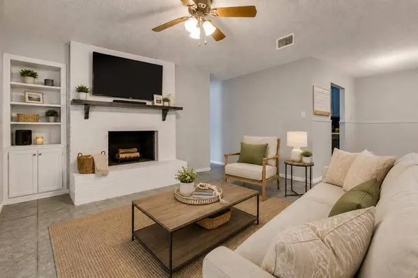 3858 Wonder Court, Fort Worth, TX 76133