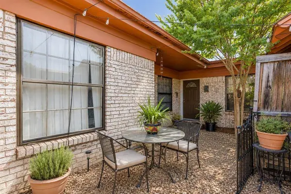 3858 Wonder Court, Fort Worth, TX 76133