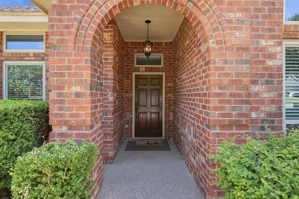 7501 Meadowside Road, Fort Worth, TX 76132