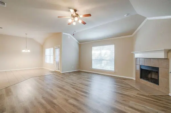 4517 Embercrest Lane, Fort Worth, TX 76123