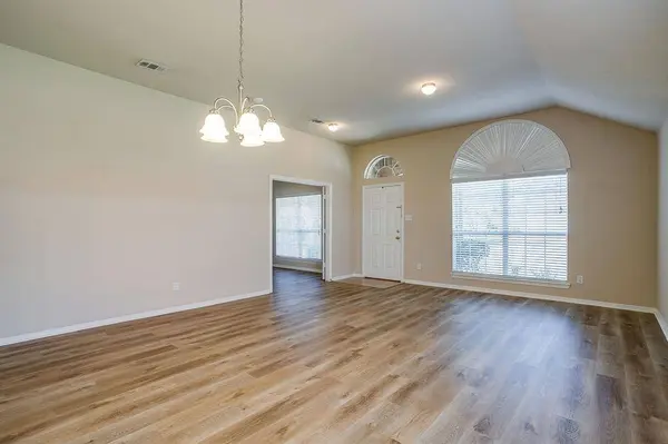 4517 Embercrest Lane, Fort Worth, TX 76123