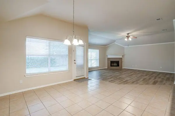 4517 Embercrest Lane, Fort Worth, TX 76123