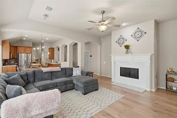 7909 Branch Hollow Trail, Fort Worth, TX 76123