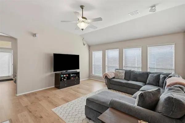 7909 Branch Hollow Trail, Fort Worth, TX 76123