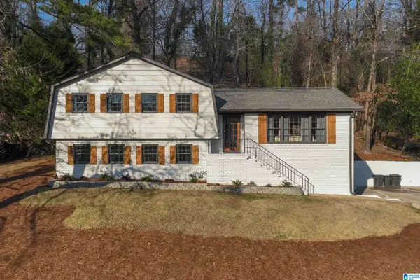 1528 BLIND BROOK LANE, Vestavia Hills, AL 35216