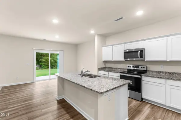 932 Berkeley Glen RD, Zebulon, NC 27597