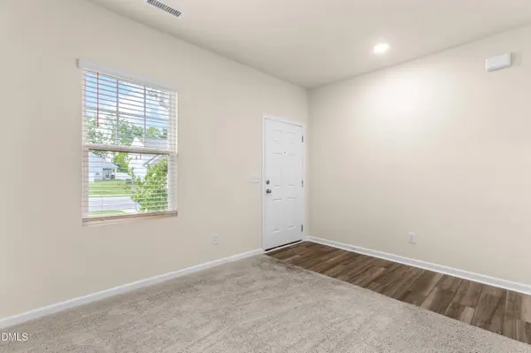 932 Berkeley Glen RD, Zebulon, NC 27597