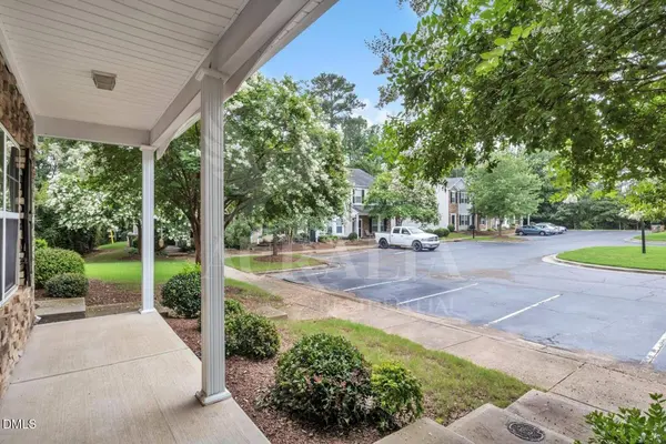 255 Hampshire Downs DR, Morrisville, NC 27560