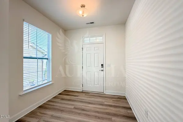 563 Whitley Ridge DR, Clayton, NC 27527