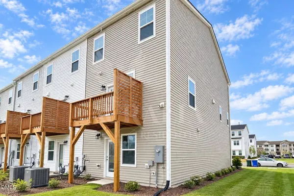 2721 Chert LN, Raleigh, NC 27610
