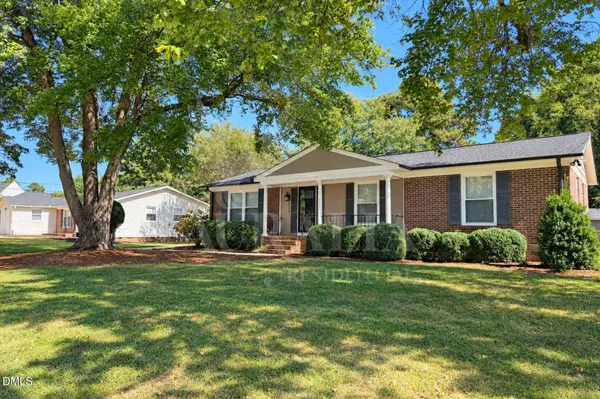 4800 Sweetbriar DR, Raleigh, NC 27609