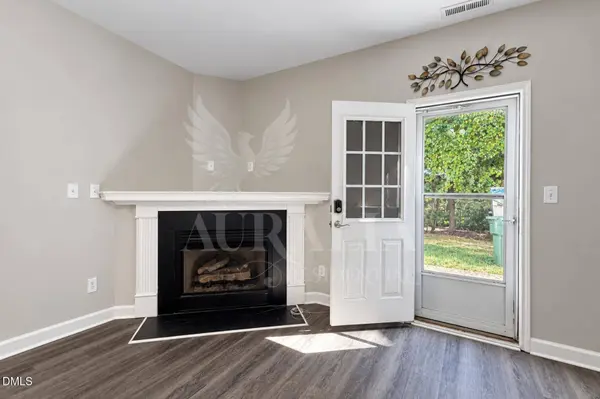 5804 Neuse Wood DR, Raleigh, NC 27616