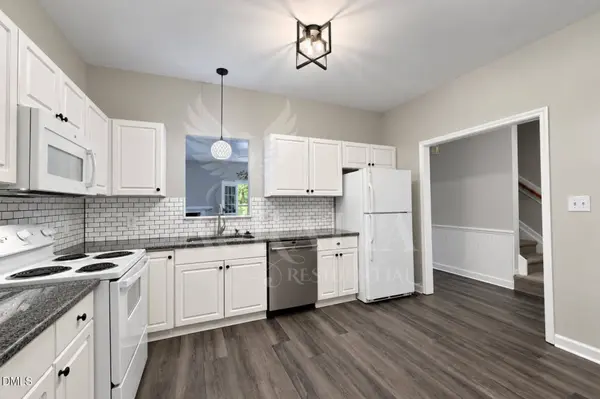 5804 Neuse Wood DR, Raleigh, NC 27616