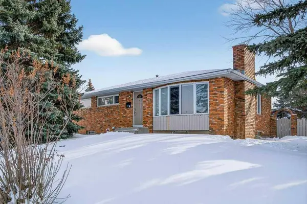 275 Westminster DR SW, Calgary, AB T3C 2T7