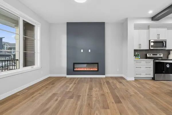 41 Southborough LN, Cochrane, AB T4C 2S6