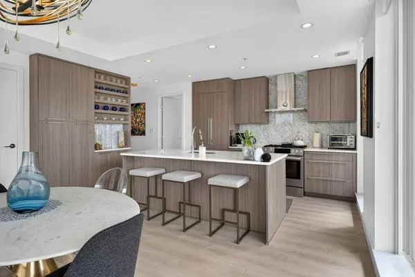 930 16 AVE SW #606, Calgary, AB T2R 1C2