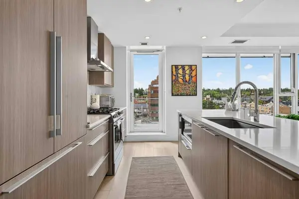 930 16 AVE SW #606, Calgary, AB T2R 1C2
