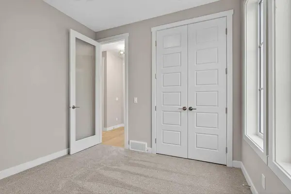 246 Southbow AVE, Cochrane, AB T4C2S6