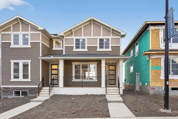 242 Southbow AVE, Cochrane, AB T4C 3R1
