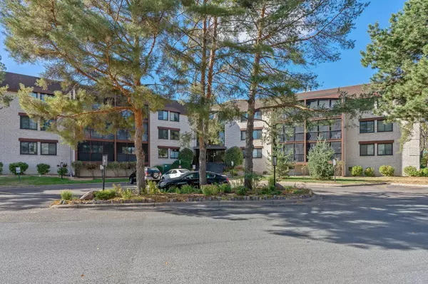 4710 58th AVE N #208, Crystal, MN 55429