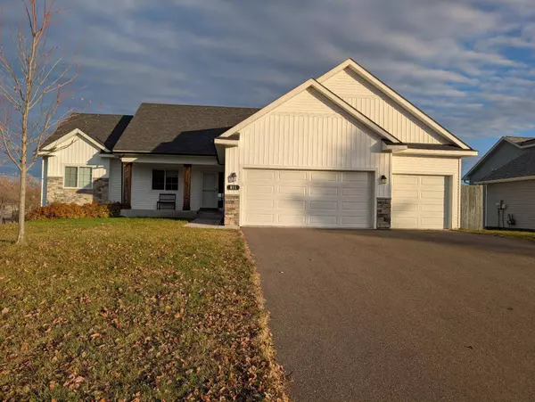 811 Morrison AVE, Annandale, MN 55302