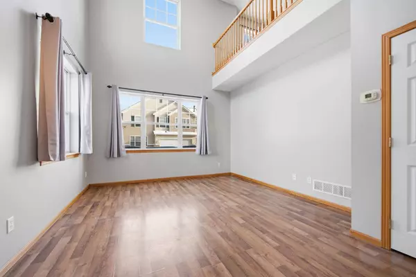 9245 Holly LN N, Maple Grove, MN 55311