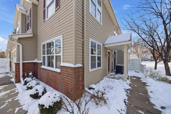 9245 Holly LN N, Maple Grove, MN 55311