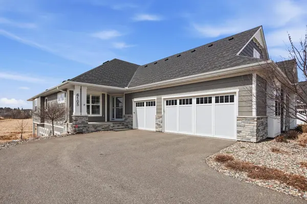 6105 Garland LN N, Plymouth, MN 55446