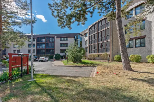 4710 58th AVE N #208, Crystal, MN 55429