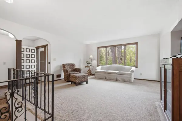 2508 Sherwood RD, New Brighton, MN 55112