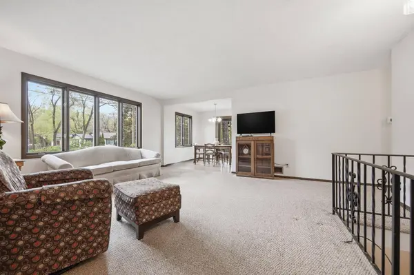 2508 Sherwood RD, New Brighton, MN 55112