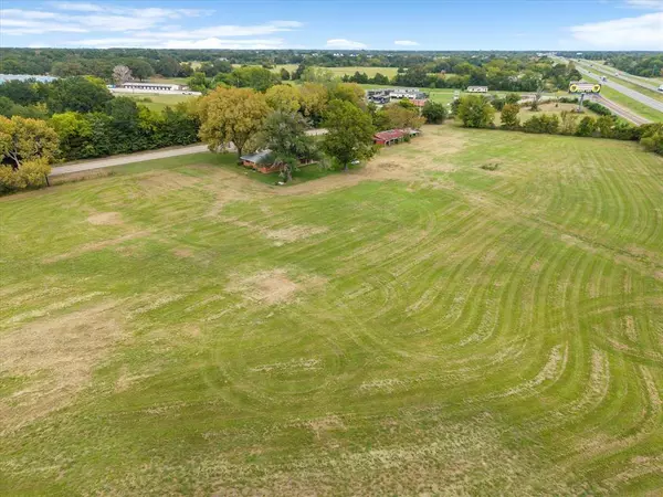 1949 Fm 499, Greenville, TX 75401