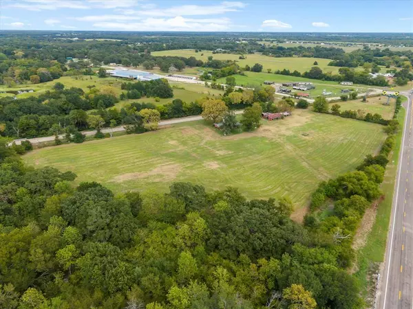 1949 Fm 499, Greenville, TX 75401