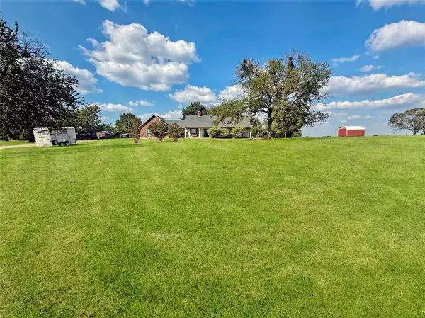 1929 Mamie Road, Greenville, TX 75402