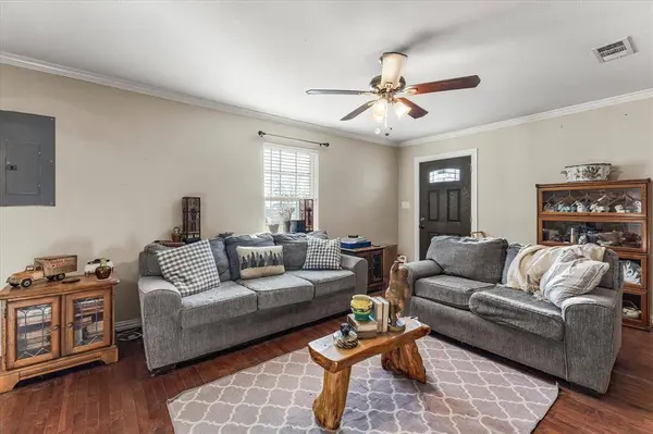 3002 Mitchell Street, Greenville, TX 75402