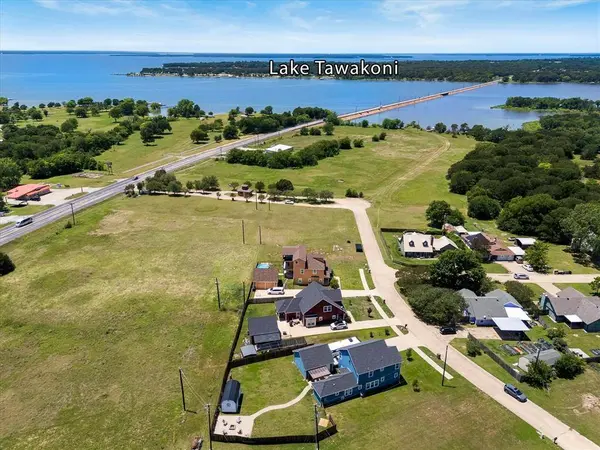 220 Swan Parkway, East Tawakoni, TX 75472