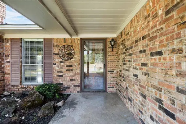 2925 Melmar Park Street, Commerce, TX 75428