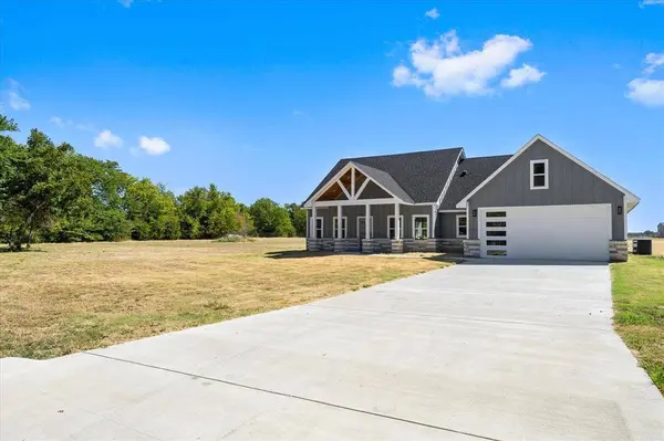 1564 County Road 4732, Cumby, TX 75433