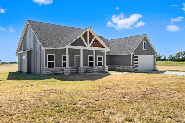 1564 County Road 4732, Cumby, TX 75433