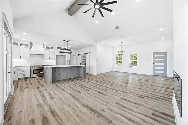 1564 County Road 4732, Cumby, TX 75433