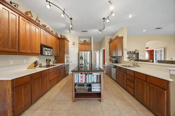 250 County Road 1006, Wolfe City, TX 75496