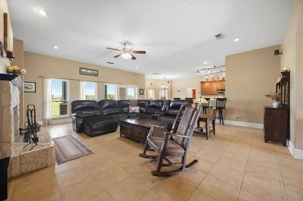 250 County Road 1006, Wolfe City, TX 75496