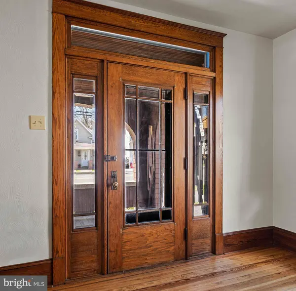 209 S HIGH ST, Port Matilda, PA 16870